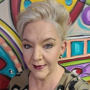 Meet your Posher, Neeley